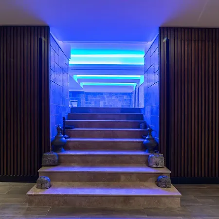 The Beyaz Saray & - Special Category Istanbul