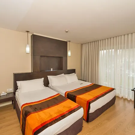 The Beyaz Saray & - Special Category Isztambul