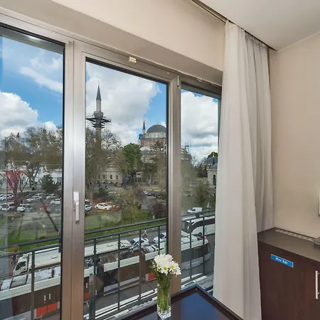 The Beyaz Saray & - Special Category Isztambul