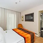 מלון The Beyaz Saray - Grand Bazaar 4*